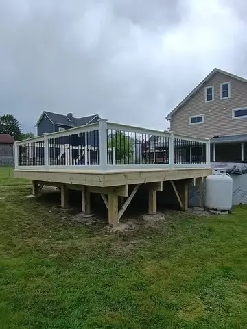 Deck project photo by KMA Carpentry